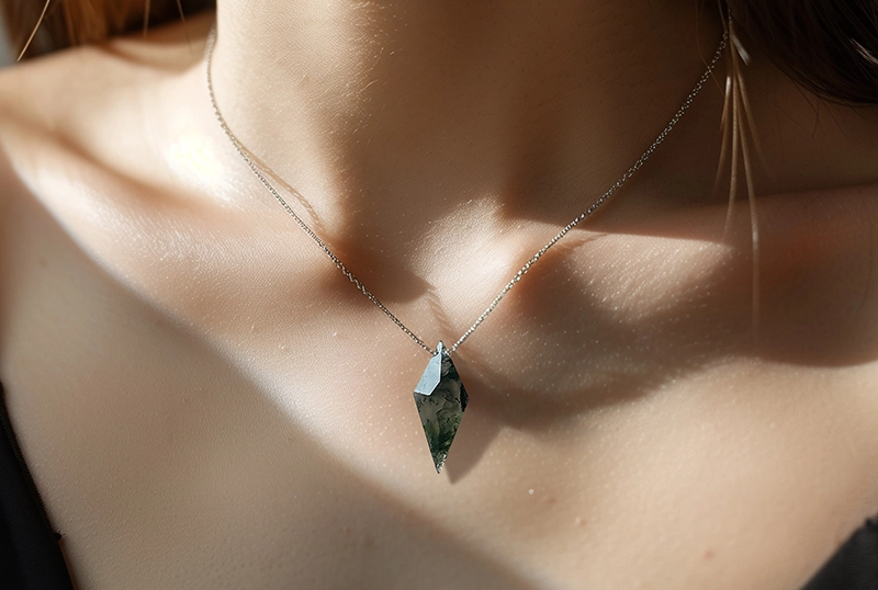 moss agate pendant